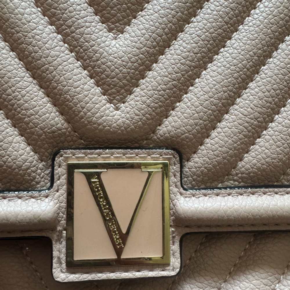 Victoria Secret Quilted Mauve/Pink Shoulder Bag with Chain Strap - Picture 6 of 12